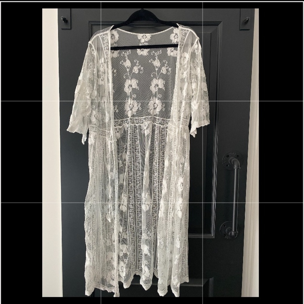Rare White Lace Wedding Robe Kimono HANDMADE Ties in Front Long